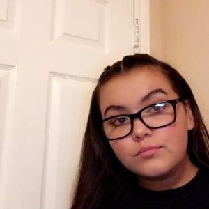 Meet your Posher, Kylee